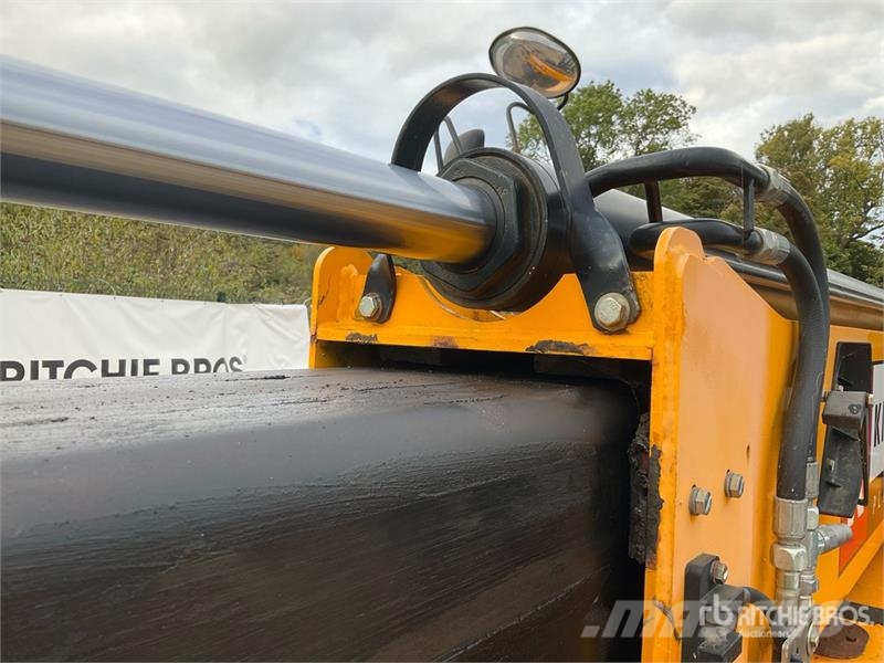 JCB 540-140 مناولات متداخلة