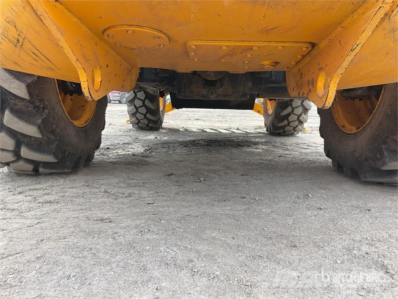 JCB 540-140 مناولات متداخلة