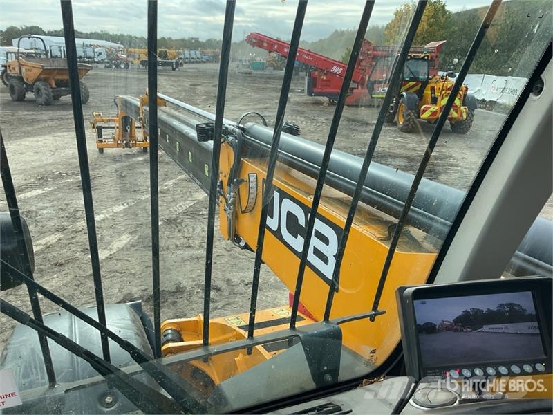 JCB 540-140 مناولات متداخلة