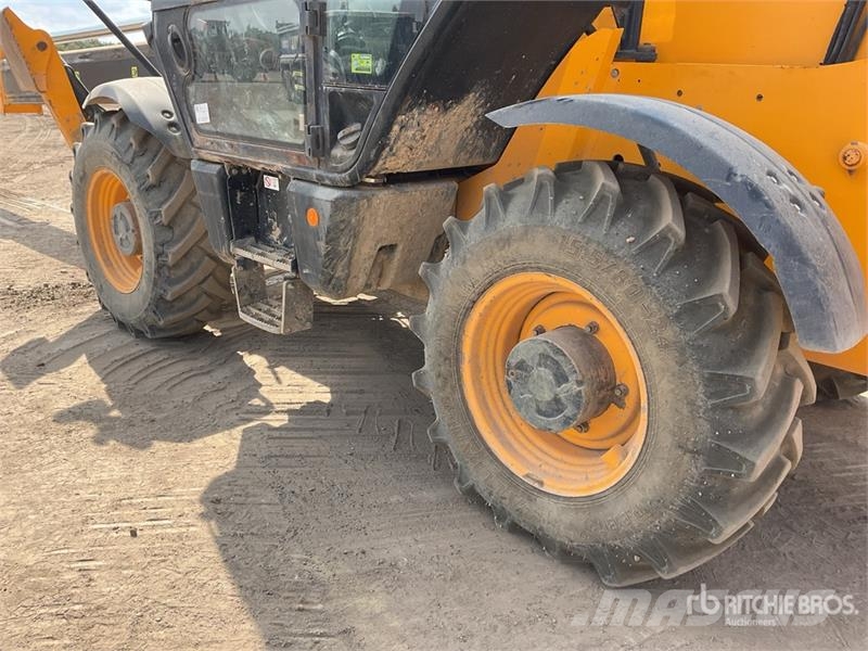 JCB 540-170 Telehandler (Inoperable) Verreikers