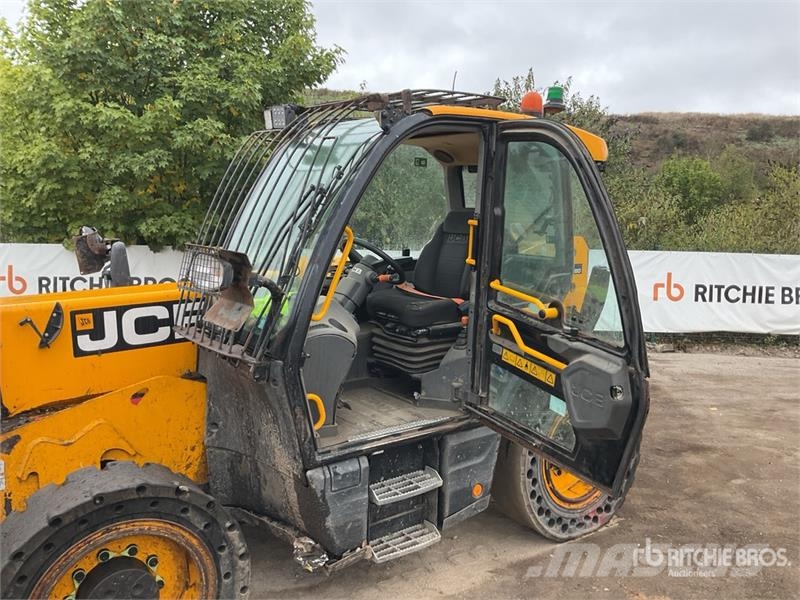 JCB 560-80 Telehandler Teleskopiskie manipulatori