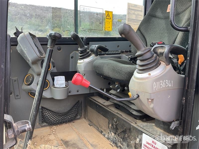 JCB 57C-1 T3 Mini Excavator Mini rýpadlá < 7t