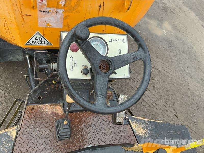 JCB 6 ton 4x4 Swivel Dumper Ne cestni demperji