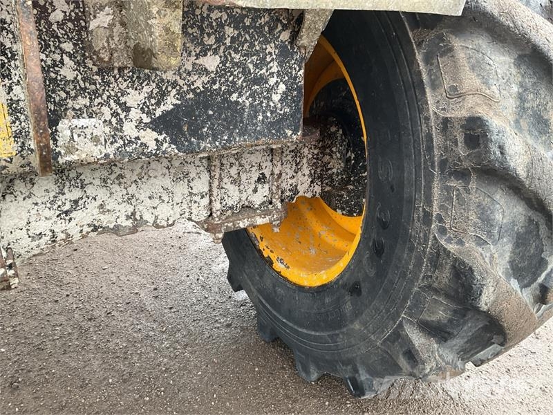 JCB 6 ton 4x4 Swivel Dumper Ne cestni demperji