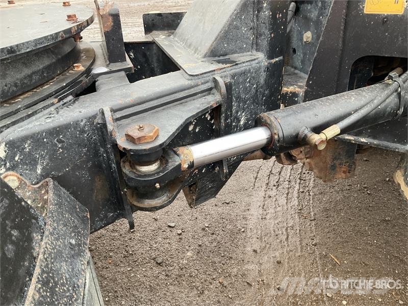JCB 6 ton 4x4 Swivel Dumper Ne cestni demperji