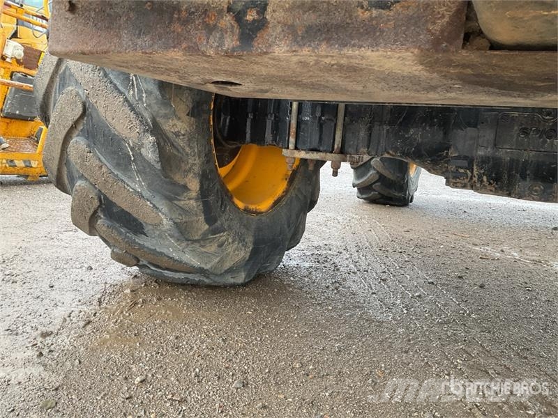 JCB 6 ton 4x4 Swivel Dumper Ne cestni demperji