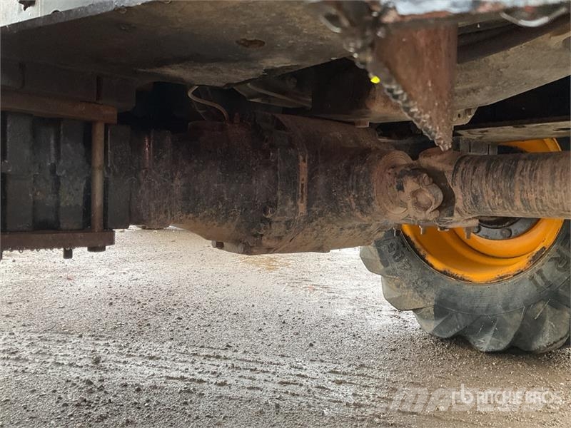 JCB 6 ton 4x4 Swivel Dumper Ne cestni demperji