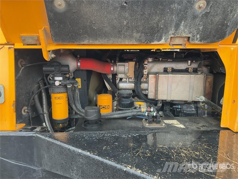 JCB 6 ton 4x4 Swivel Dumper Ne cestni demperji