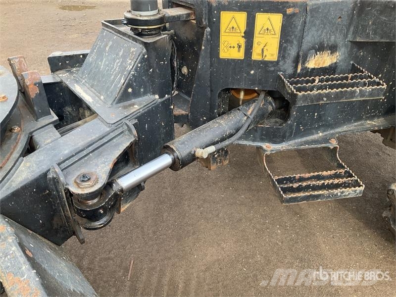 JCB 6 ton 4x4 Swivel Dumper Dúmpers de obra