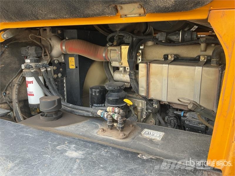 JCB 6 ton 4x4 Swivel Dumper Dúmpers de obra