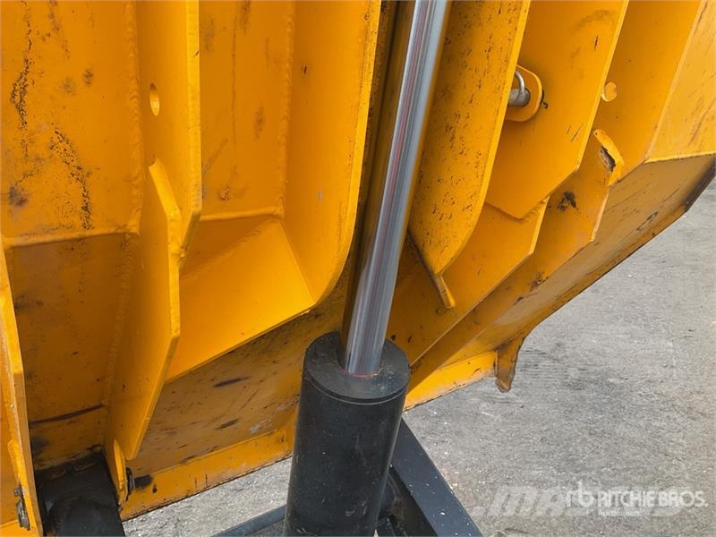 JCB 6 ton 4x4 Swivel Dumper Dúmpers de obra