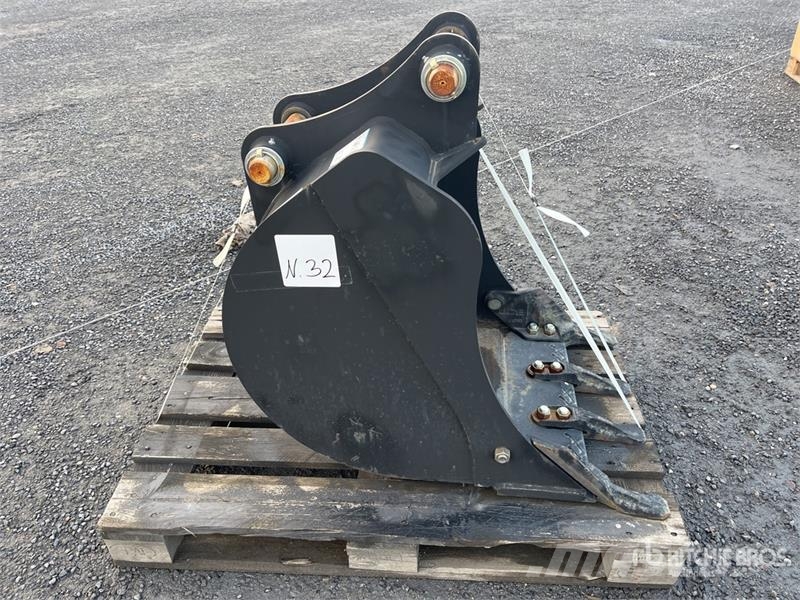 JCB 60 cm Backhoe Loader Bucket (Unused) Baldes
