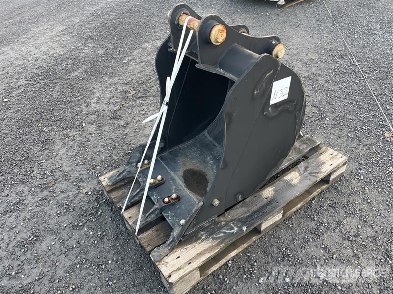 JCB 60 cm Backhoe Loader Bucket (Unused) Baldes