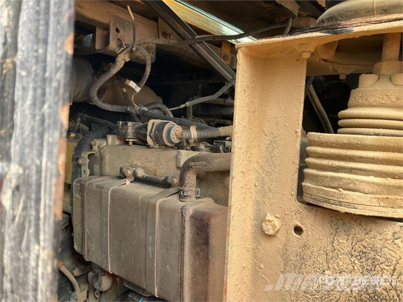 JCB 6ST 6 ton 4x4 Swivel Cab Dumper Mini pašizgāzēji