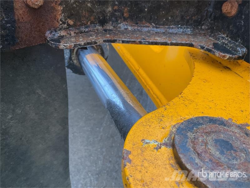 JCB 6ST 6 ton 4x4 Swivel Cab Dumper Väikekallurid