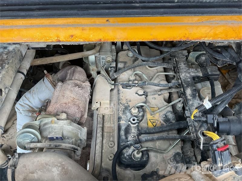 JCB 6ST 6 ton 4x4 Swivel Dumper Site dumpers