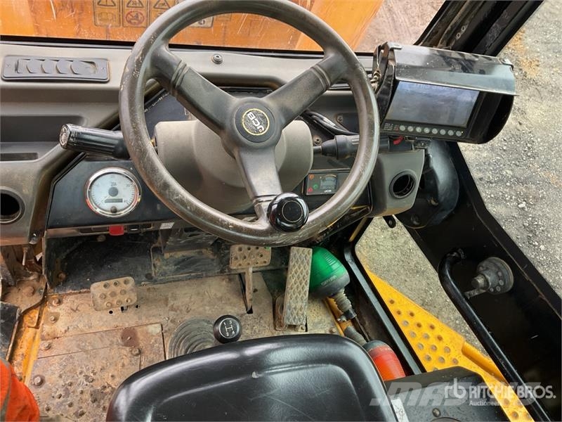 JCB 6ST 6 ton 4x4 Swivel Cab Dumper Dumpere