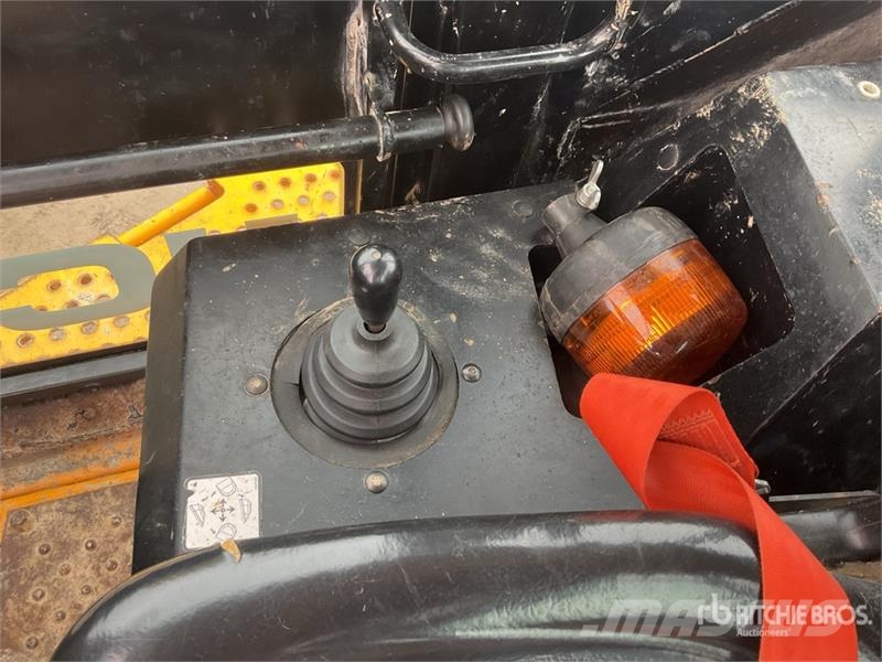 JCB 6ST 6 ton 4x4 Swivel Dumper Site dumpers