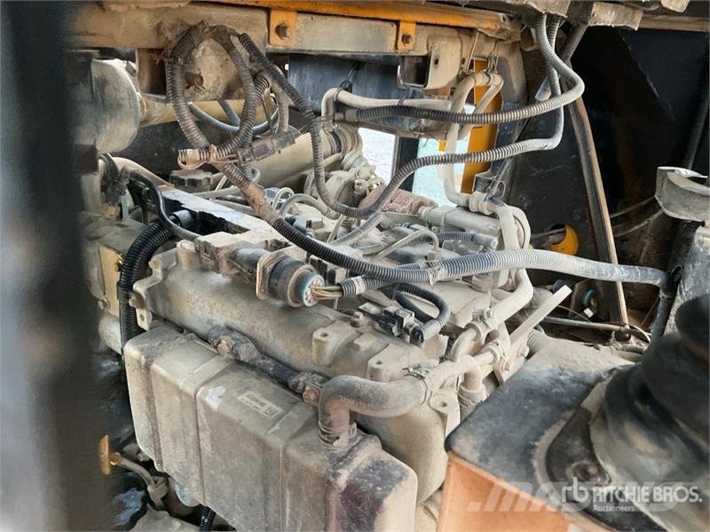 JCB 6ST 6 ton 4x4 Swivel Cab Dumper Väikekallurid