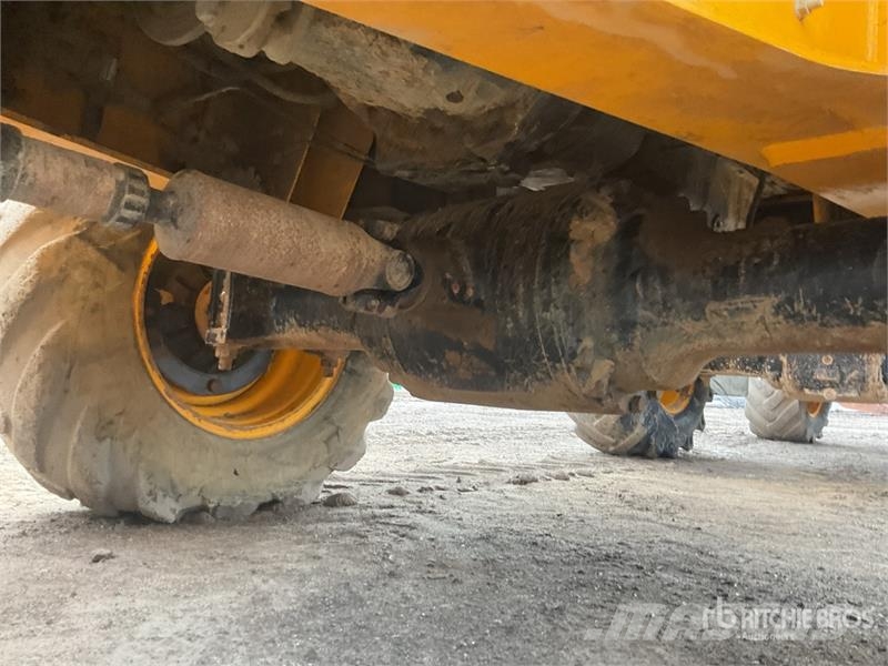 JCB 6ST 6 ton 4x4 Swivel Dumper Väikekallurid