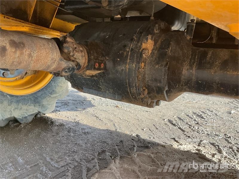 JCB 6ST 6 ton 4x4 Swivel Cab Dumper Dumpere