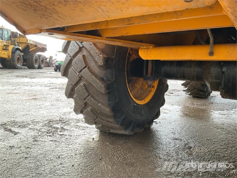 JCB 6ST 6 ton 4x4 Swivel Cab Dumper Väikekallurid