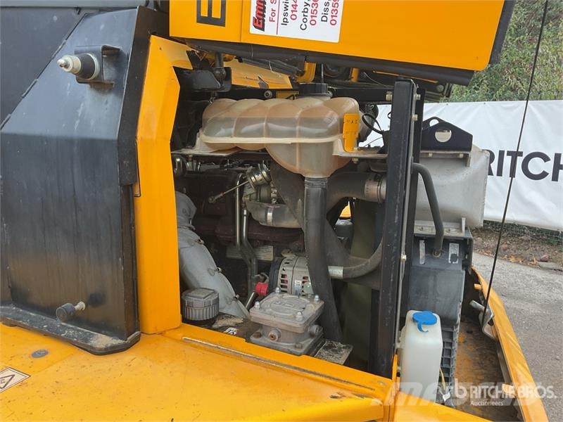 JCB 6ST 6 ton 4x4 Swivel Dumper Väikekallurid
