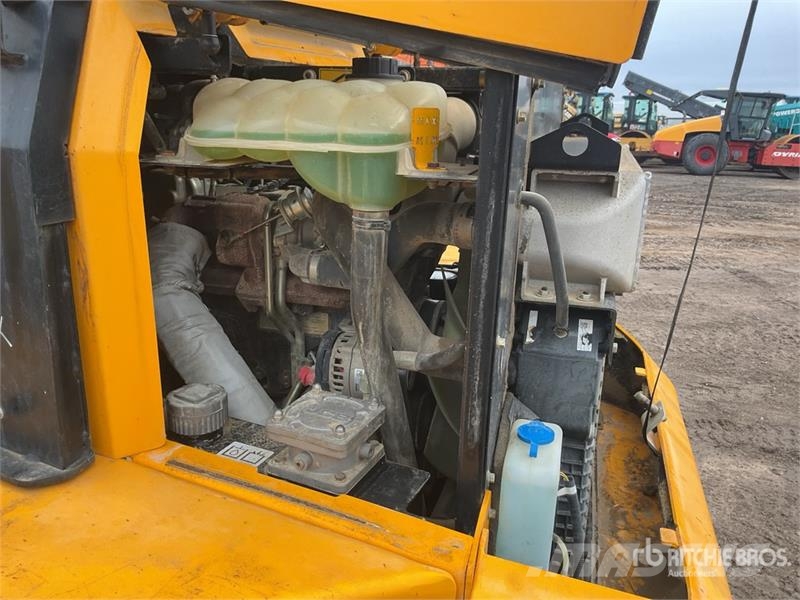JCB 6ST 6 ton 4x4 Swivel Dumper Site dumpers