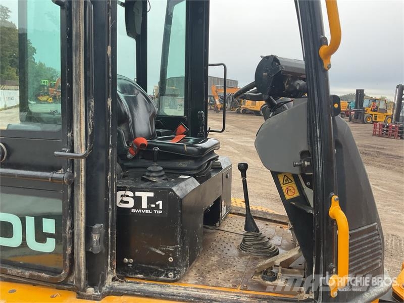 JCB 6ST 6 ton 4x4 Swivel Dumper Site dumpers