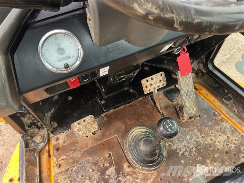 JCB 6ST 6 ton 4x4 Swivel Dumper Site dumpers