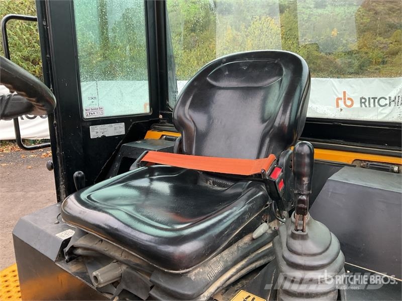 JCB 6ST 6 ton 4x4 Swivel Cab Dumper Väikekallurid