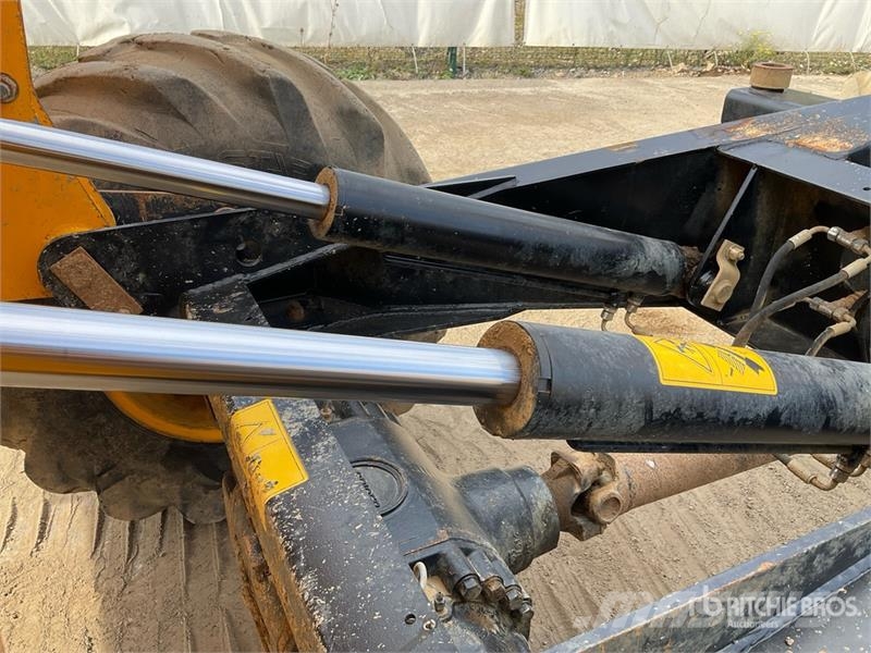JCB 6TFT 4x4 Dumper عربات نقل قلابة للمواقع
