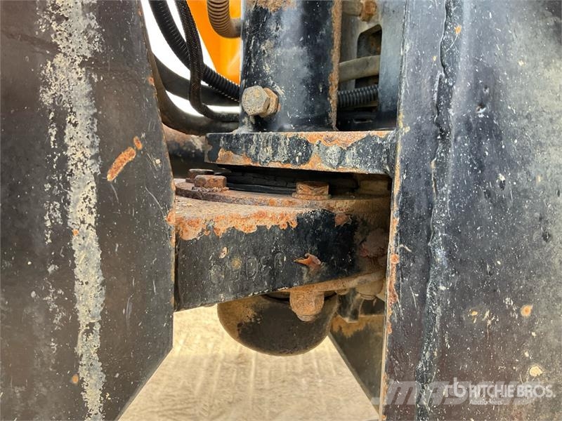 JCB 6TFT 4x4 Dumper عربات نقل قلابة للمواقع