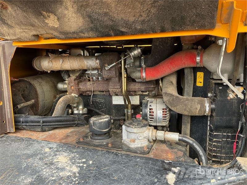 JCB 6TFT 4x4 Dumper عربات نقل قلابة للمواقع