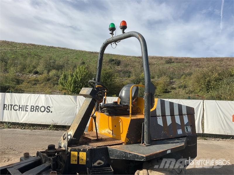 JCB 6TFT 6 ton 4x4 Dumper Mezei dömperek