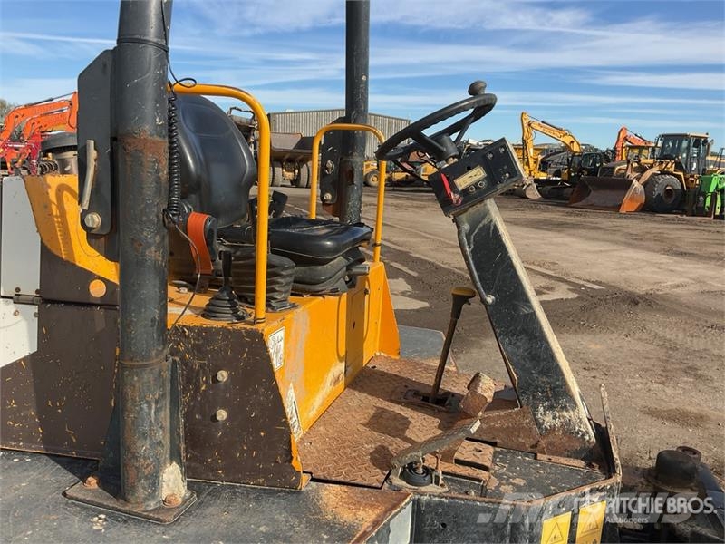 JCB 6TFT 6 ton 4x4 Dumper Mezei dömperek