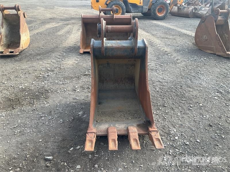 JCB 700 mm Digging Excavator Bucket Kanalak