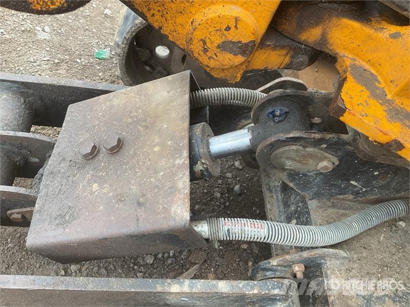 JCB 8008 حفارات صغيرة أقل من 7 طن (حفارات صغيرة)