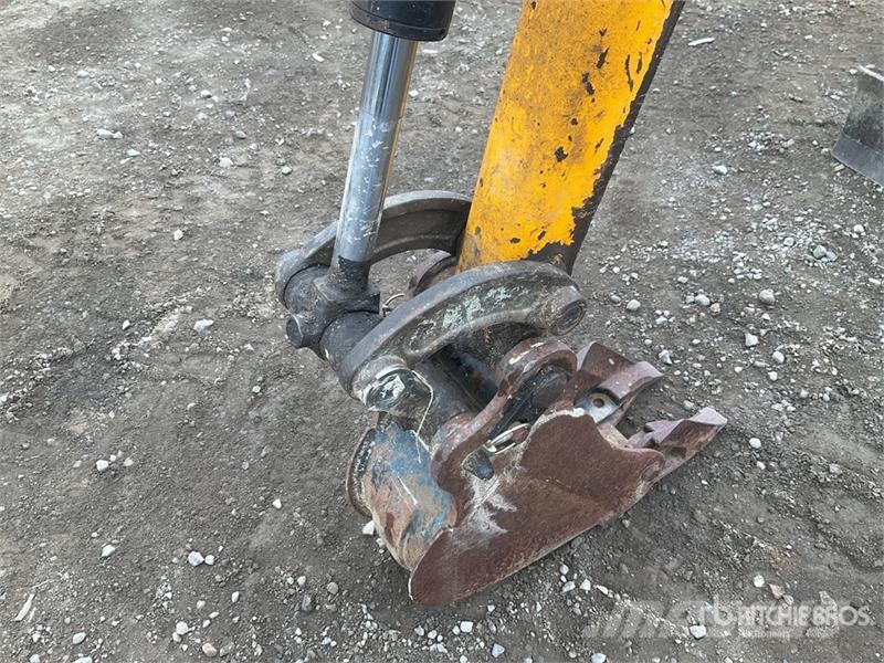 JCB 8008 حفارات صغيرة أقل من 7 طن (حفارات صغيرة)