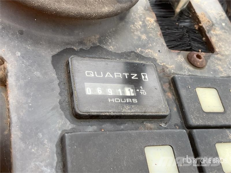 JCB 8008 حفارات صغيرة أقل من 7 طن (حفارات صغيرة)