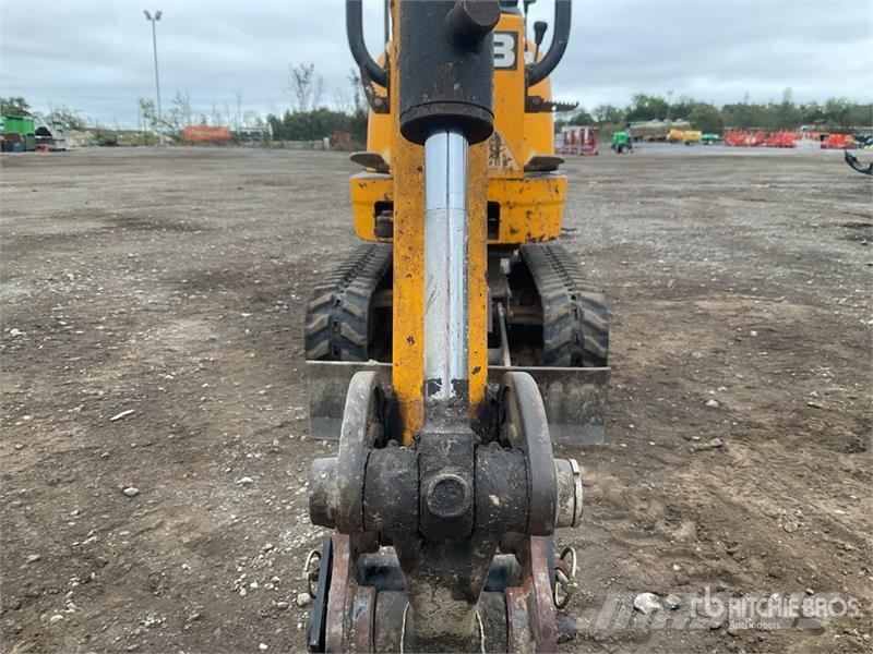 JCB 8008 حفارات صغيرة أقل من 7 طن (حفارات صغيرة)