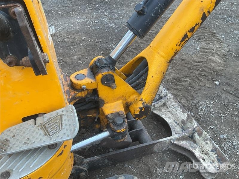 JCB 8008 حفارات صغيرة أقل من 7 طن (حفارات صغيرة)