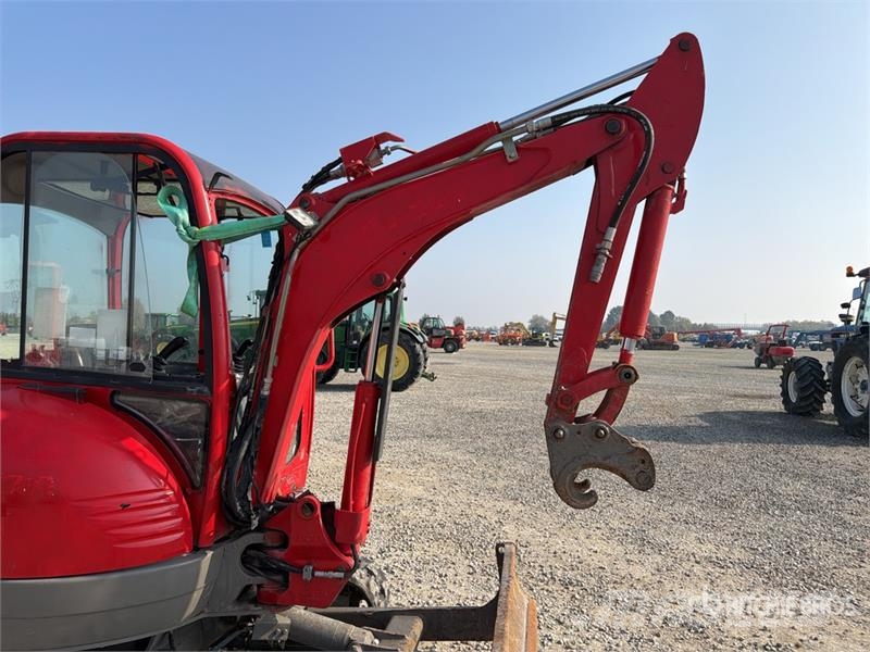 JCB 8025 Miniescavatori