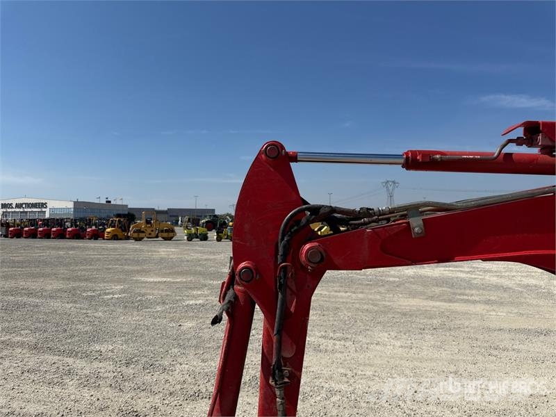 JCB 8025 ZTS 小型挖掘机