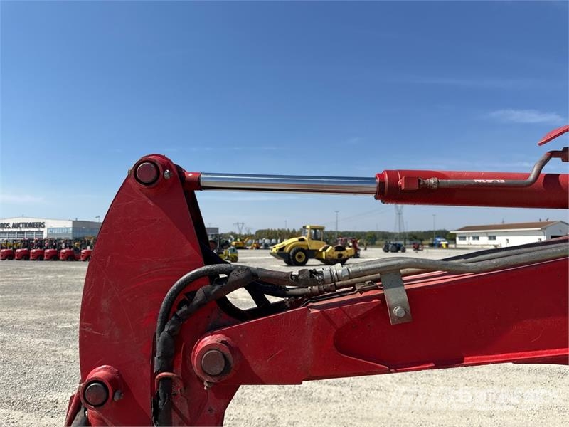 JCB 8025 ZTS 小型挖掘机