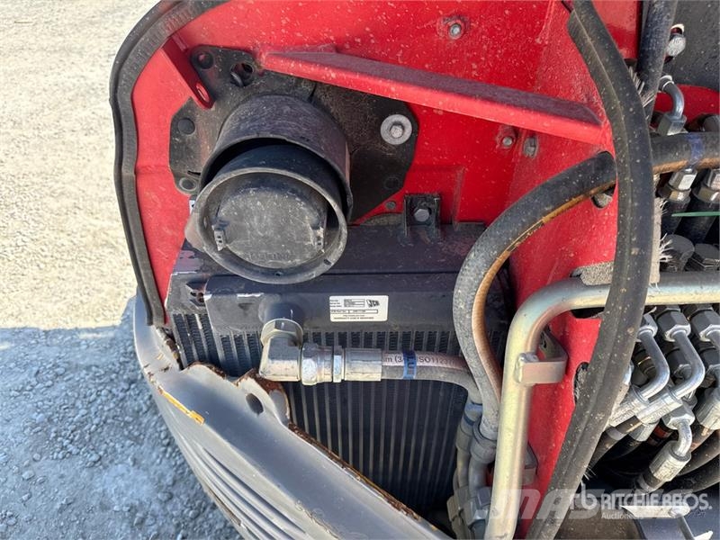 JCB 8025 ZTS 小型挖掘机