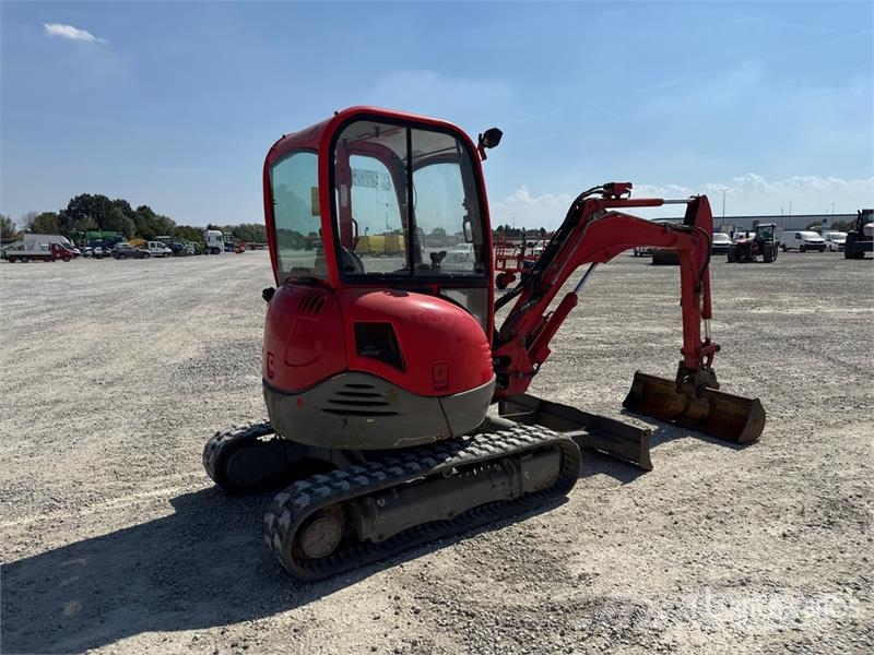 JCB 8025 ZTS 小型挖掘机