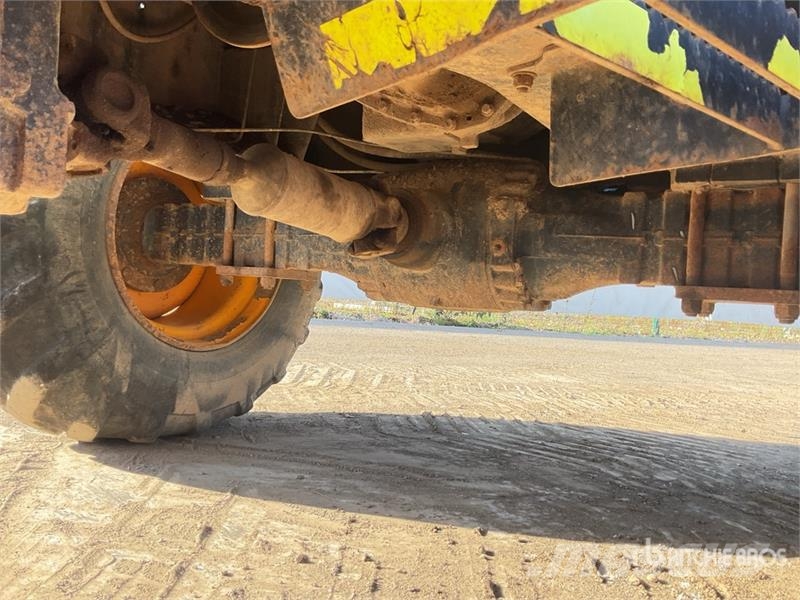 JCB 9 ton 4x4 Dumper Ne cestni demperji