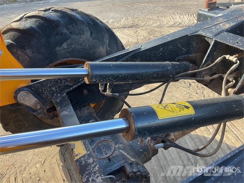 JCB 9 ton 4x4 Dumper Ne cestni demperji