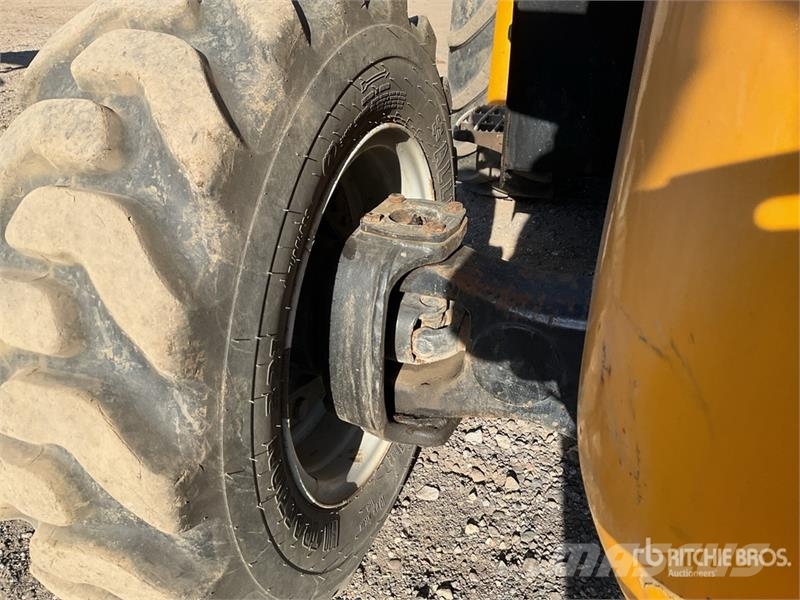 JCB 926 Rough terrain trucks